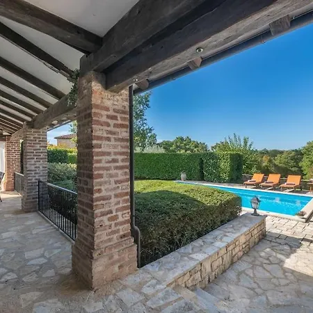 Villa Lunaria - Istrian With Pool